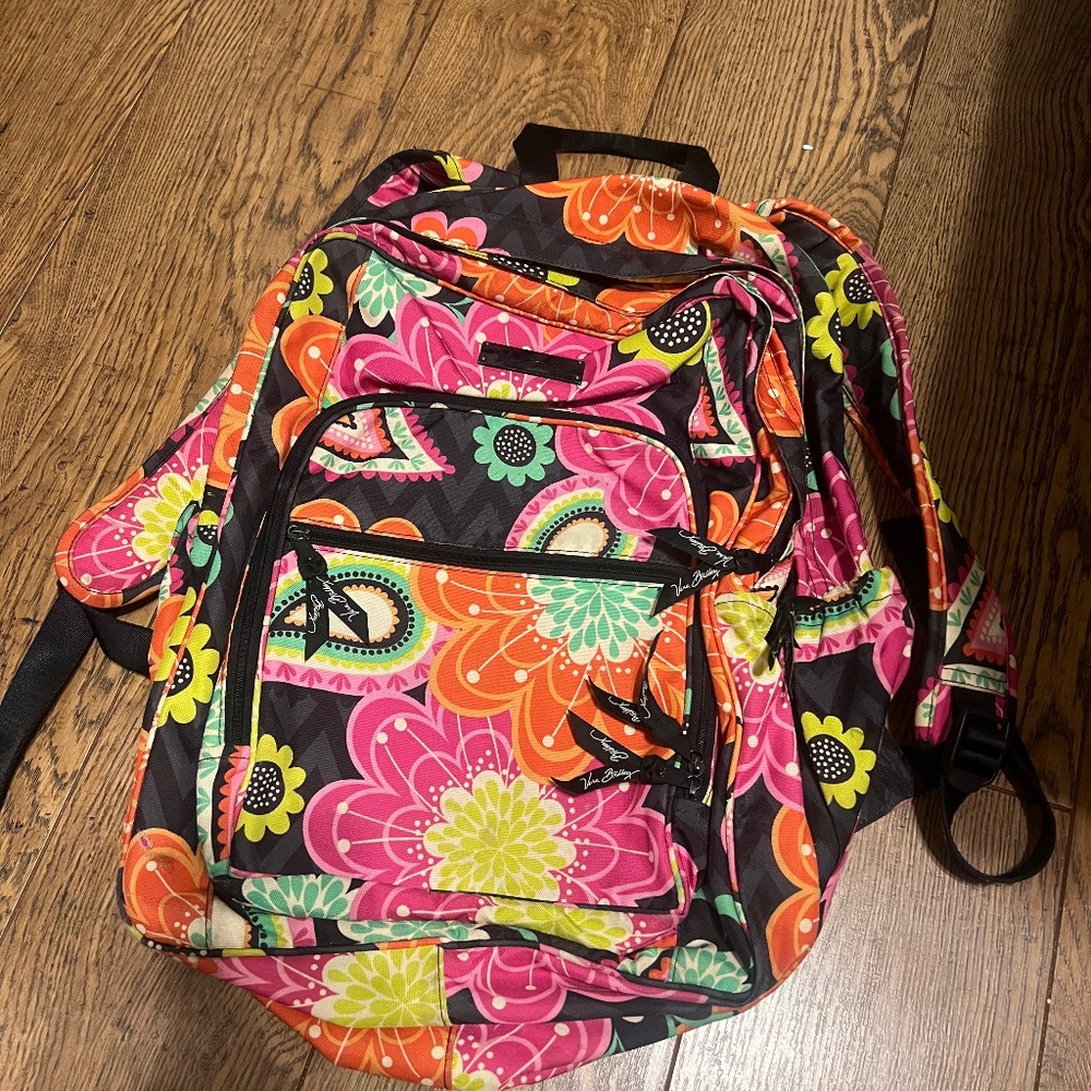 Vera Bradley Backpack Ziggy Zinnia pattern